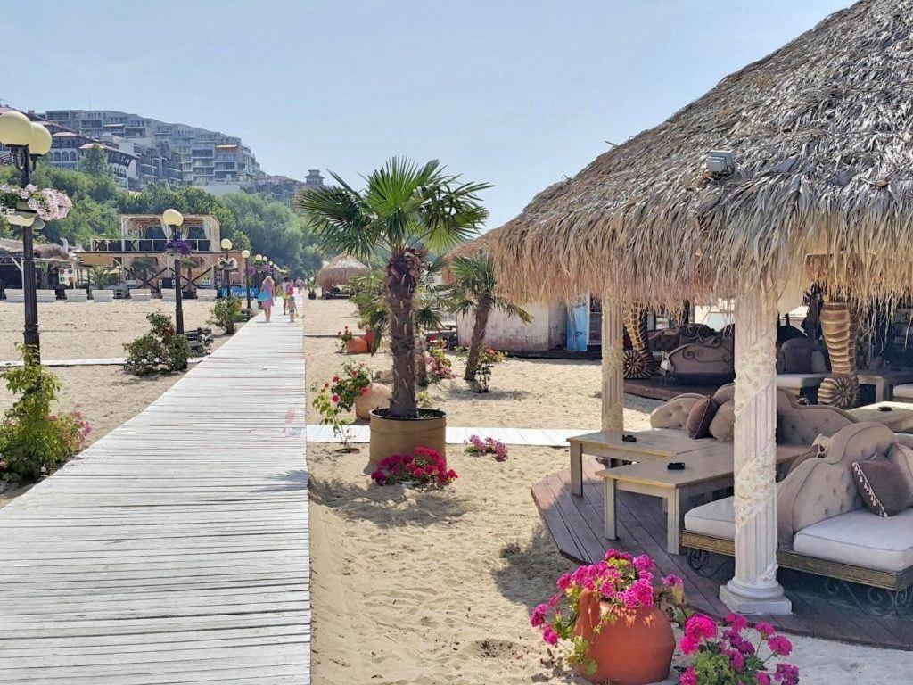 Dolce Vita Sea View Apartment スヴェティ・ヴラス エクステリア 写真